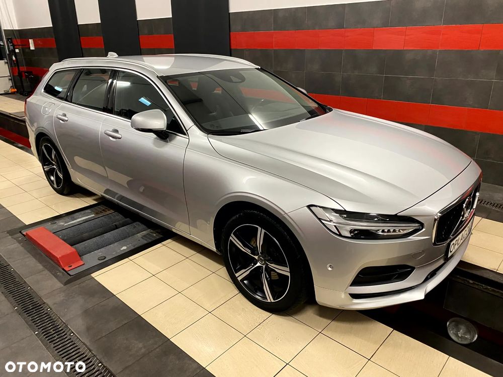 Volvo V90 D4 Geartronic Kinetic - 4