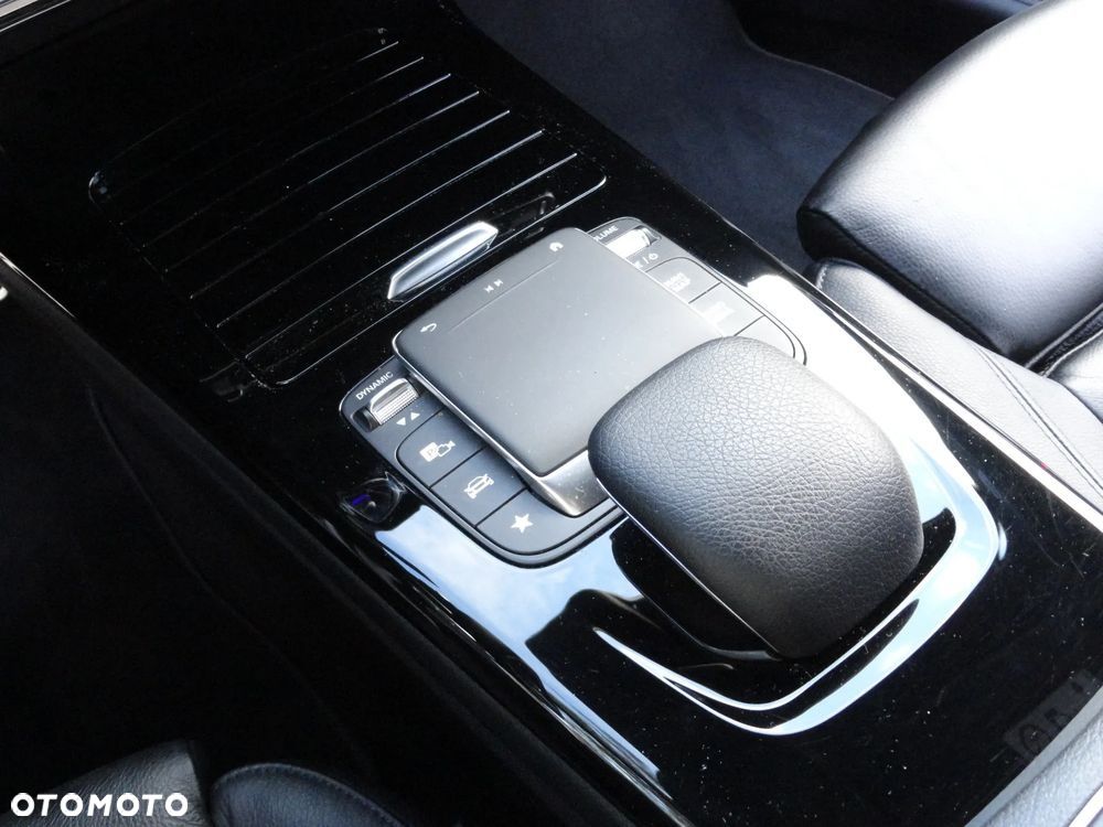 Mercedes-Benz CLA 200 7G-DCT Edition AMG Line - 16