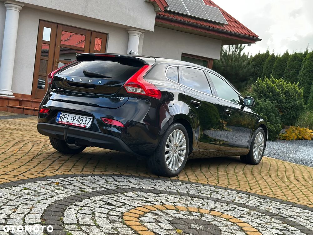 Volvo V40 D2 Momentum - 37