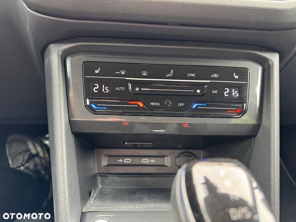 Volkswagen Tiguan - 22