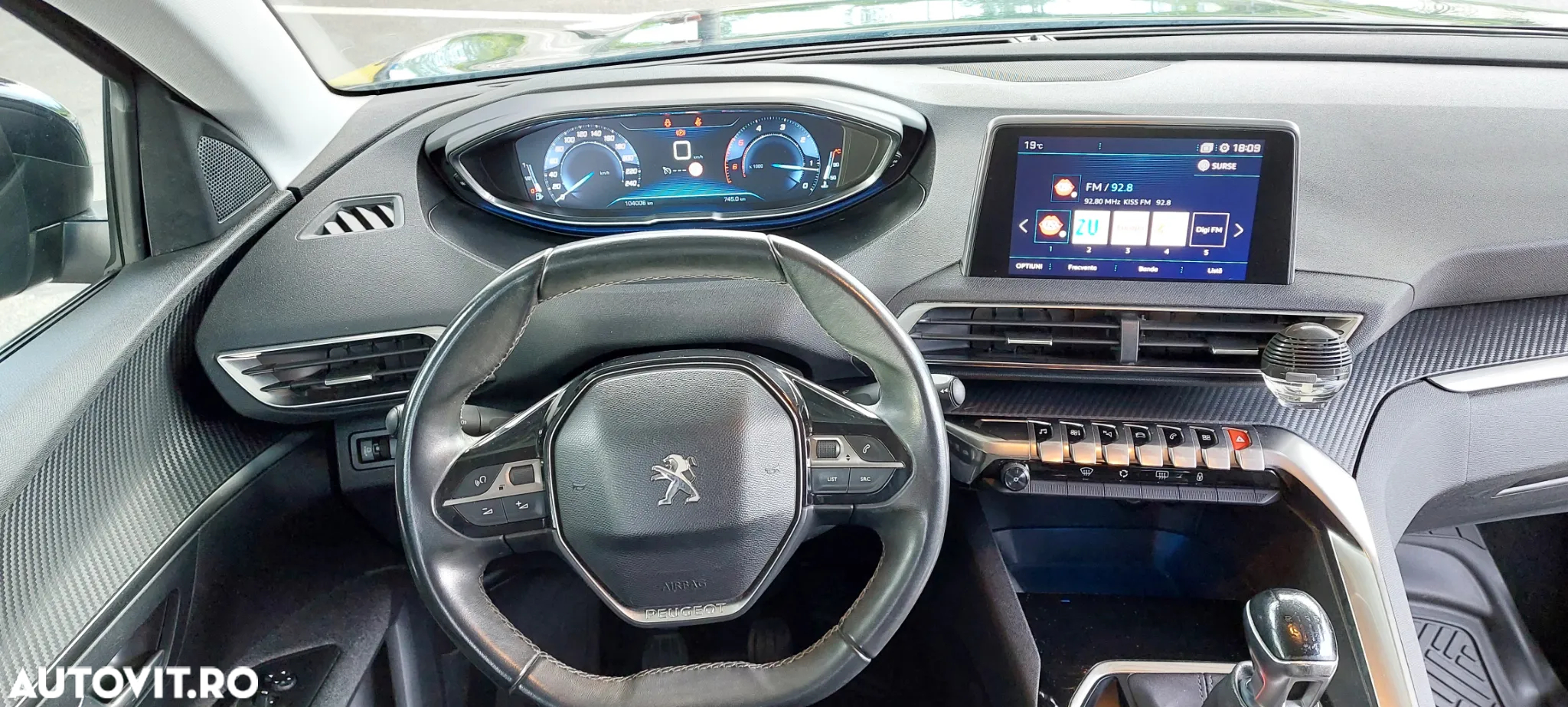 Peugeot 3008 1.6 BlueHDI S&S Allure - 18
