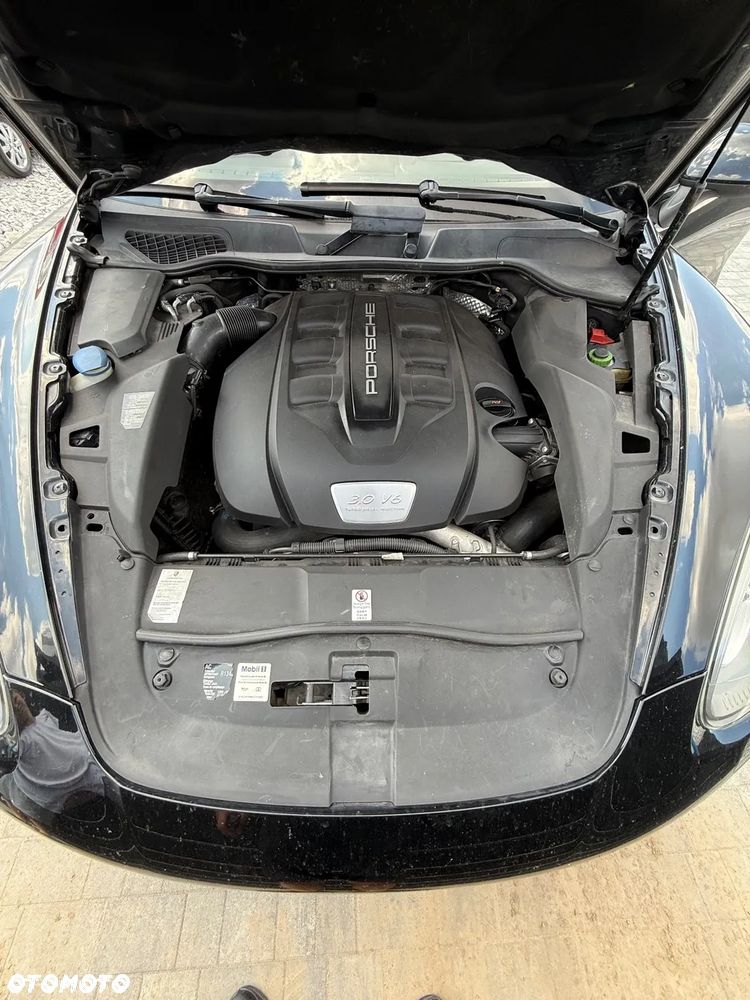 Porsche Cayenne Diesel Platinum Edition - 30