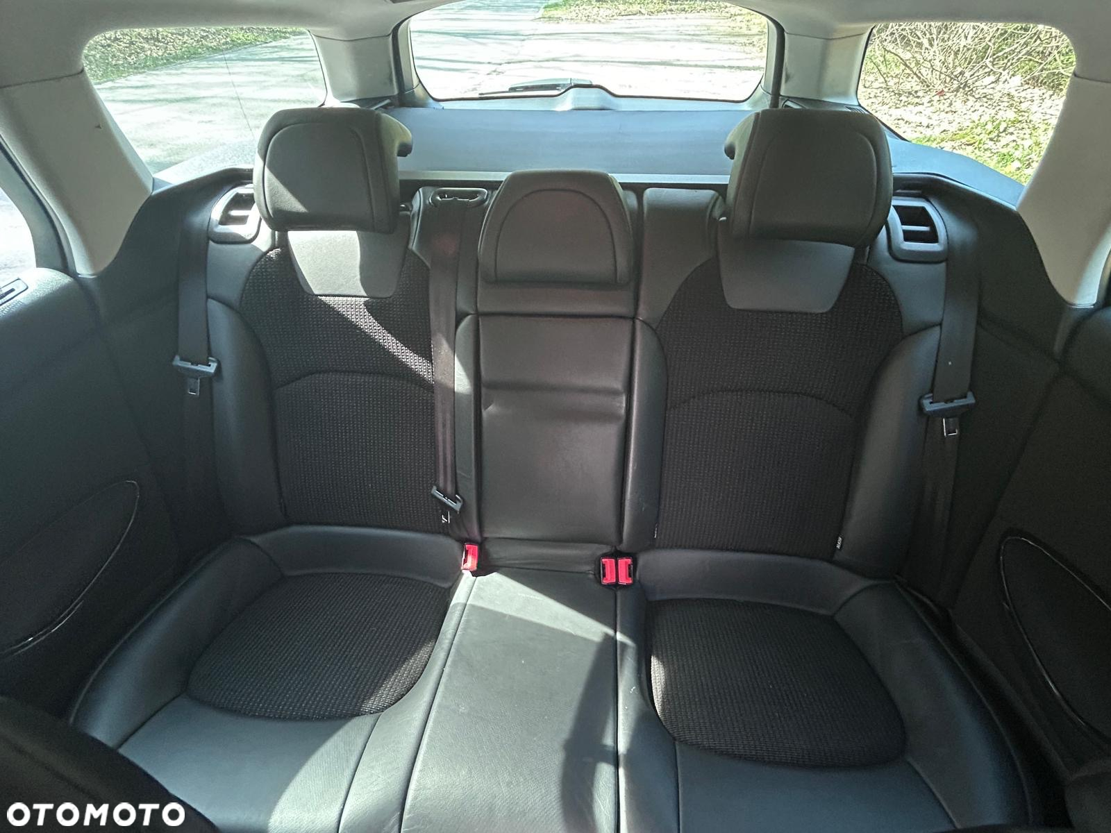 Citroën C5 2.0 HDi Exclusive - 12
