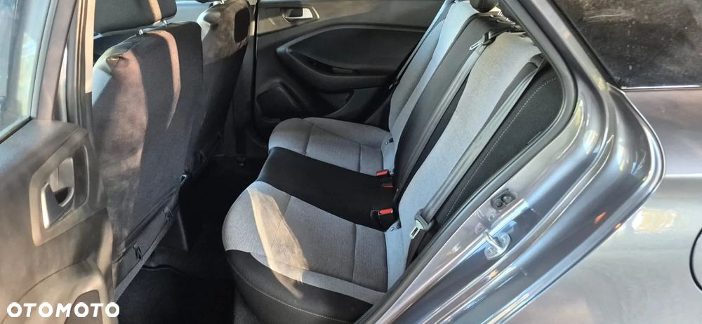 Hyundai i20 1.2 BlueDrive Comfort - 6