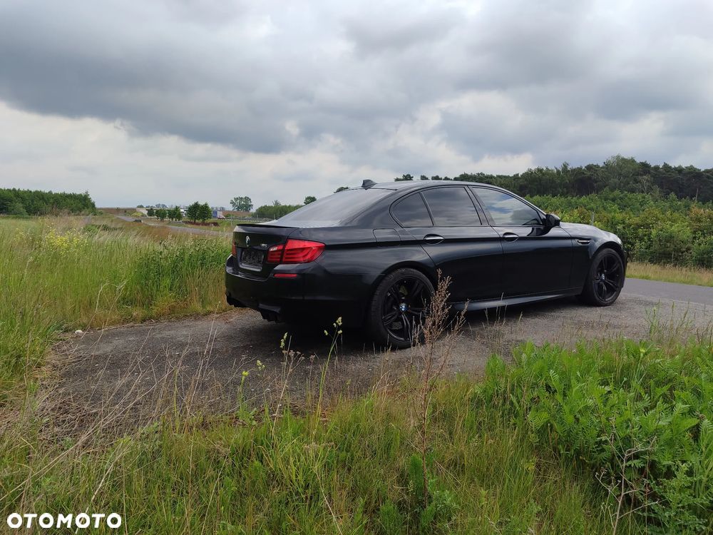 BMW M5 - 4