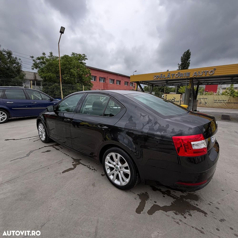 Skoda Octavia 1.6 TDI Style - 12