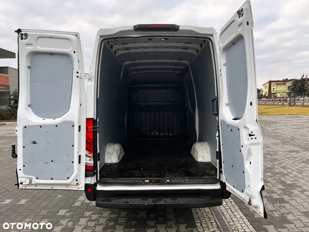 Iveco Daily 35S14 Blaszak L3H2 Nowy Model - 11