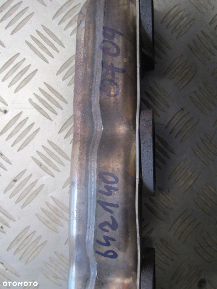 KOLEKTOR WYDECHOWY DO MERCEDESA 6421400709 - 2