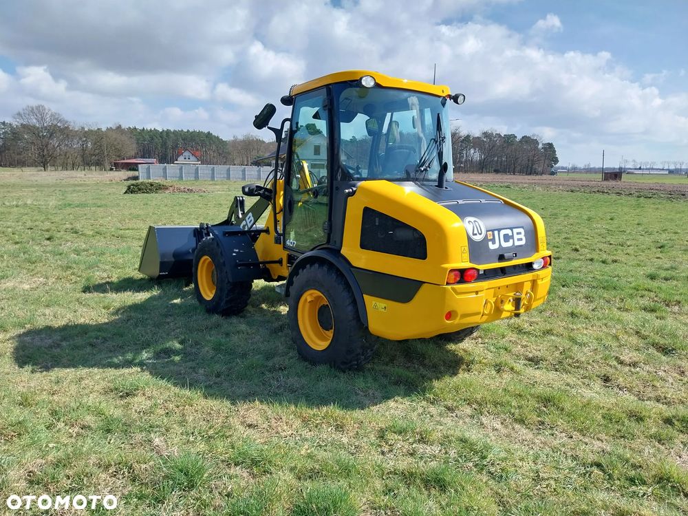 JCB 407 T4 - 9