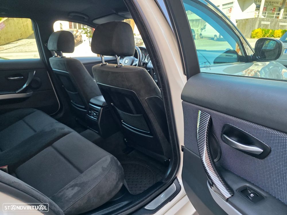 BMW 320 d xDrive - 24