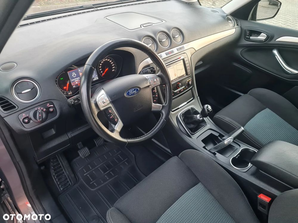 Ford S-Max - 23