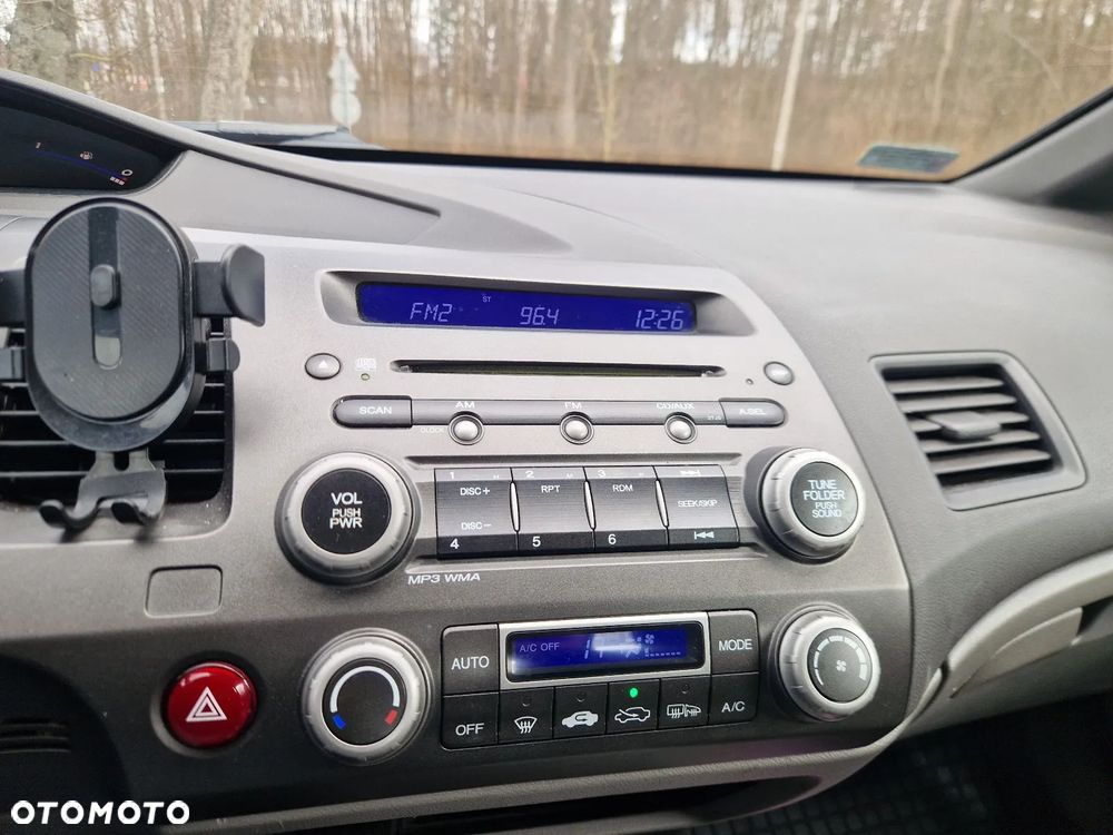 Honda Civic 1.8 Comfort - 13