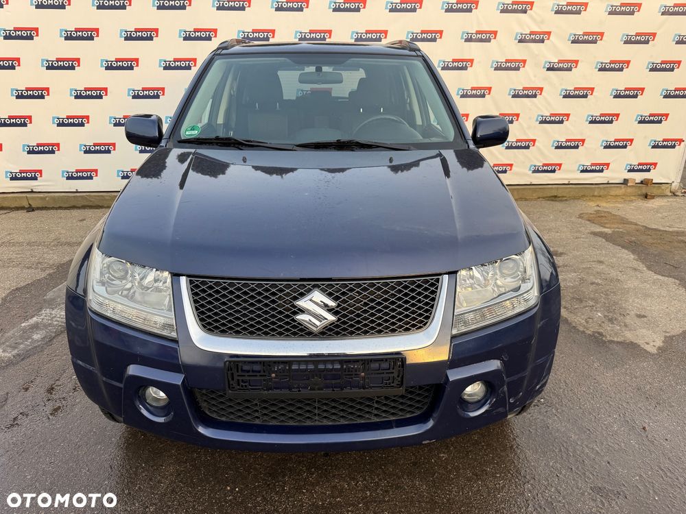 Suzuki Grand Vitara 2.0 Comfort + Family - 5