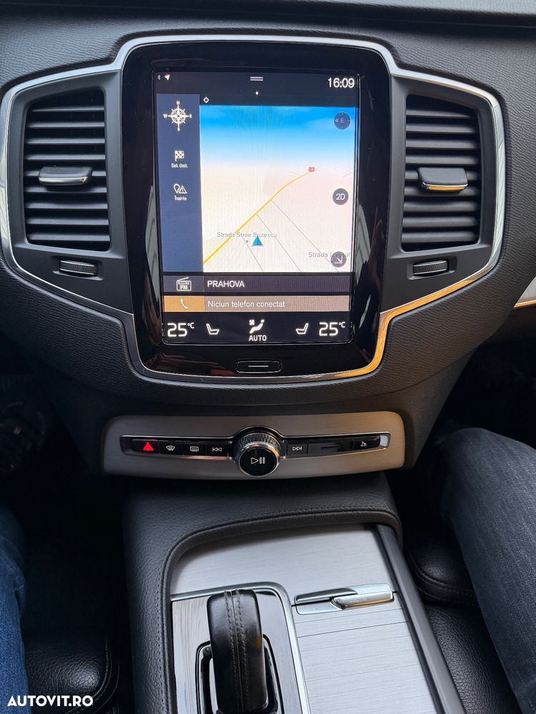 Volvo XC 90 B5 D AWD Geartronic Momentum Pro - 26