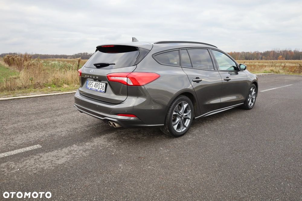 Ford Focus 1.0 EcoBoost ST-Line - 2