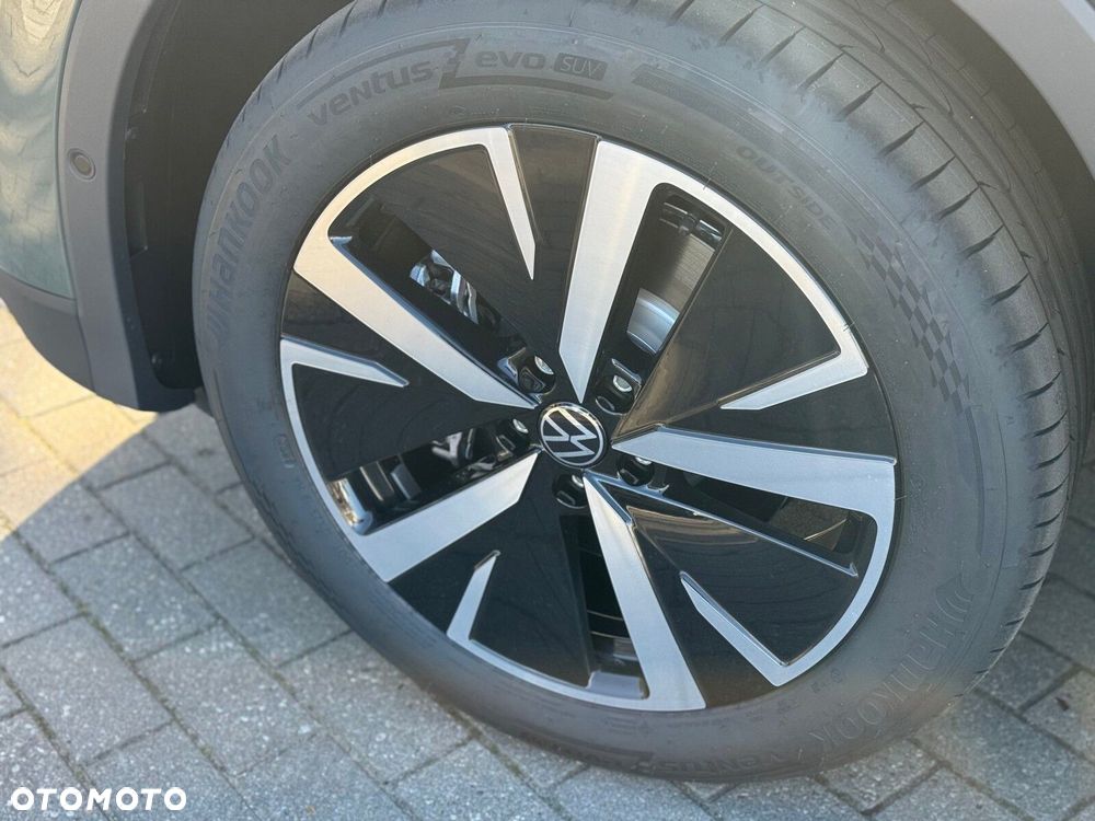 Volkswagen Tiguan - 19
