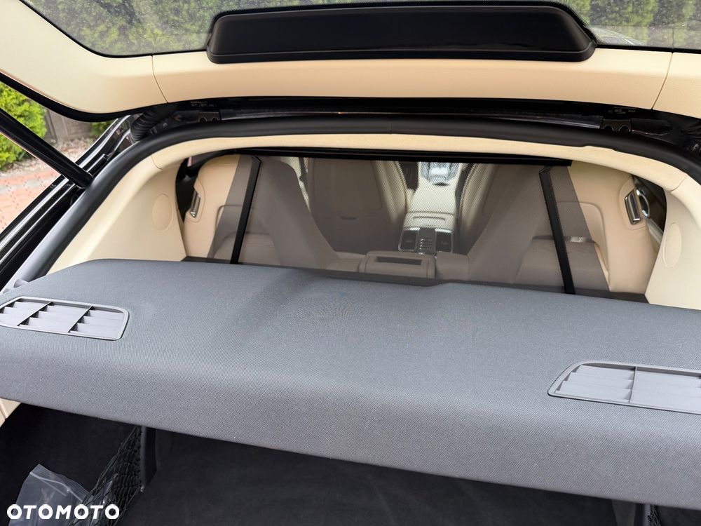 Porsche Panamera Turbo Executive - 16