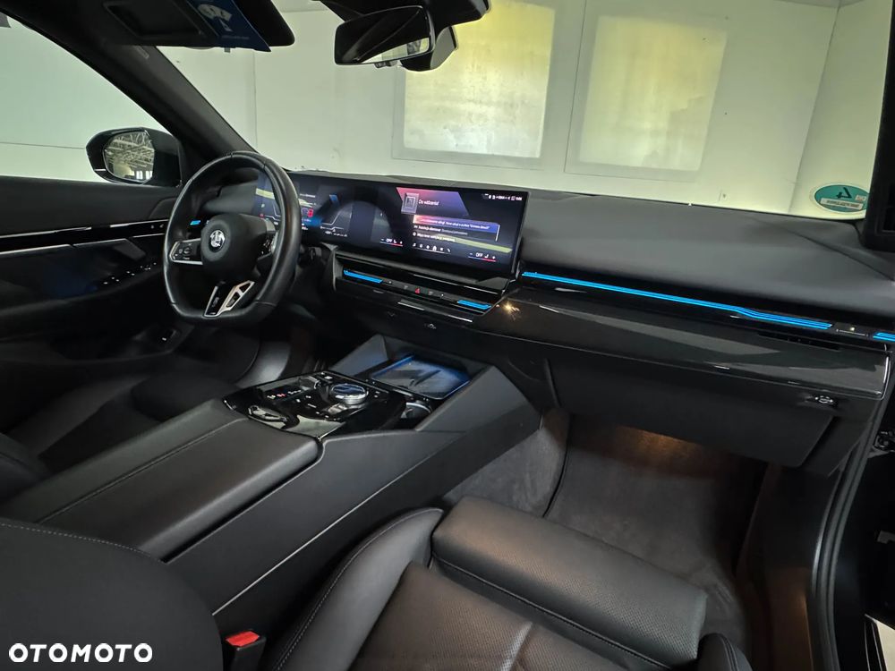 BMW Seria 5 520d M Sport sport - 3