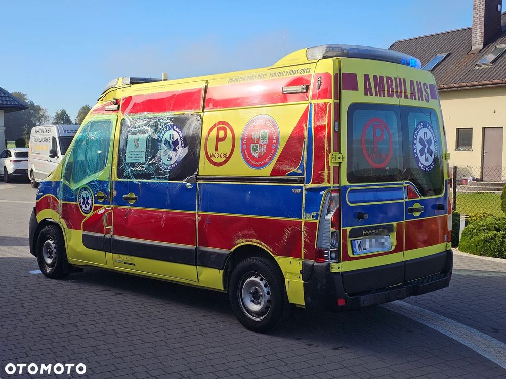 Renault MASTER Karetka Ambulans - 7