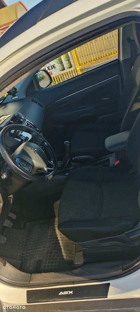 Mitsubishi ASX - 17