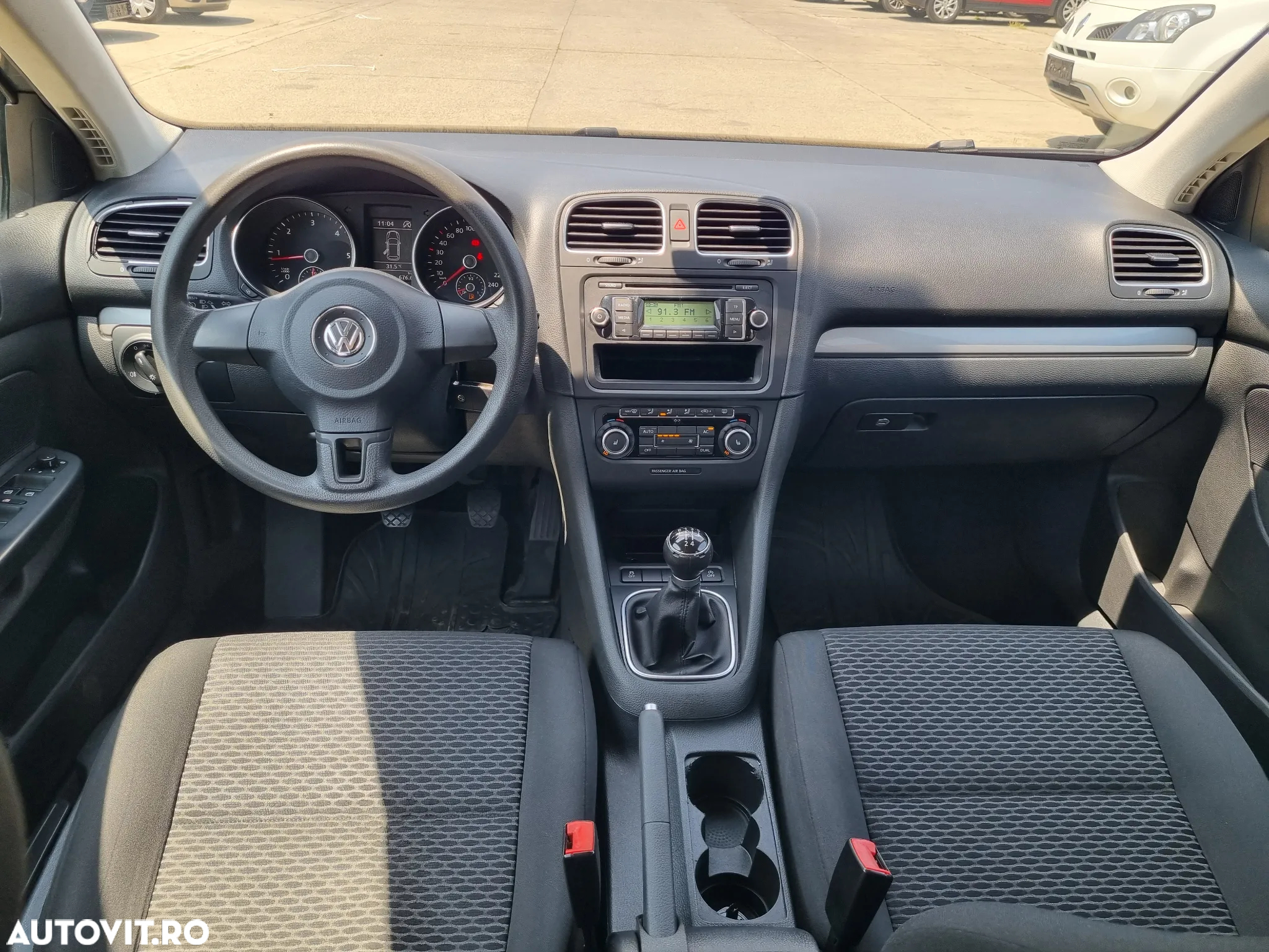 Volkswagen Golf 1.6 TDI BlueMotion Technology Comfortline - 7