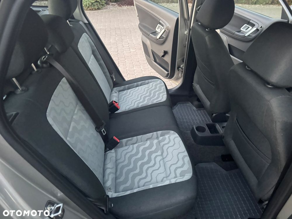 Skoda Fabia - 24
