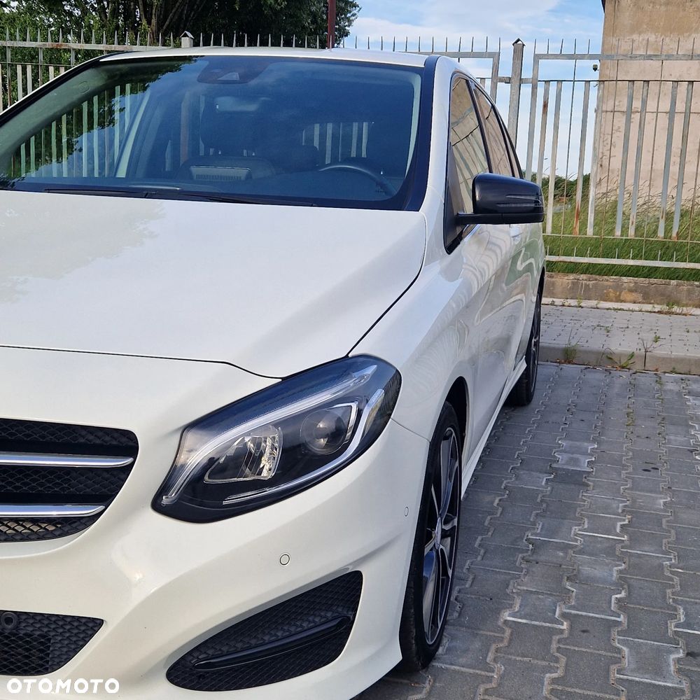 Mercedes-Benz Klasa B 180 UrbanStyle Edition - 9