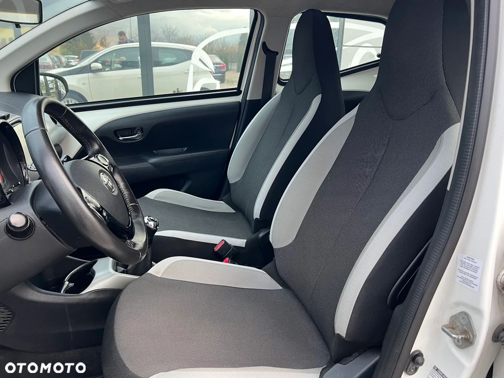 Toyota Aygo x-clusive Style Selection - 18
