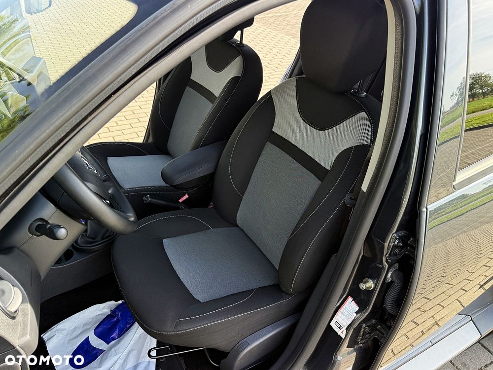 Dacia Duster 1.6 SCe Comfort - 26
