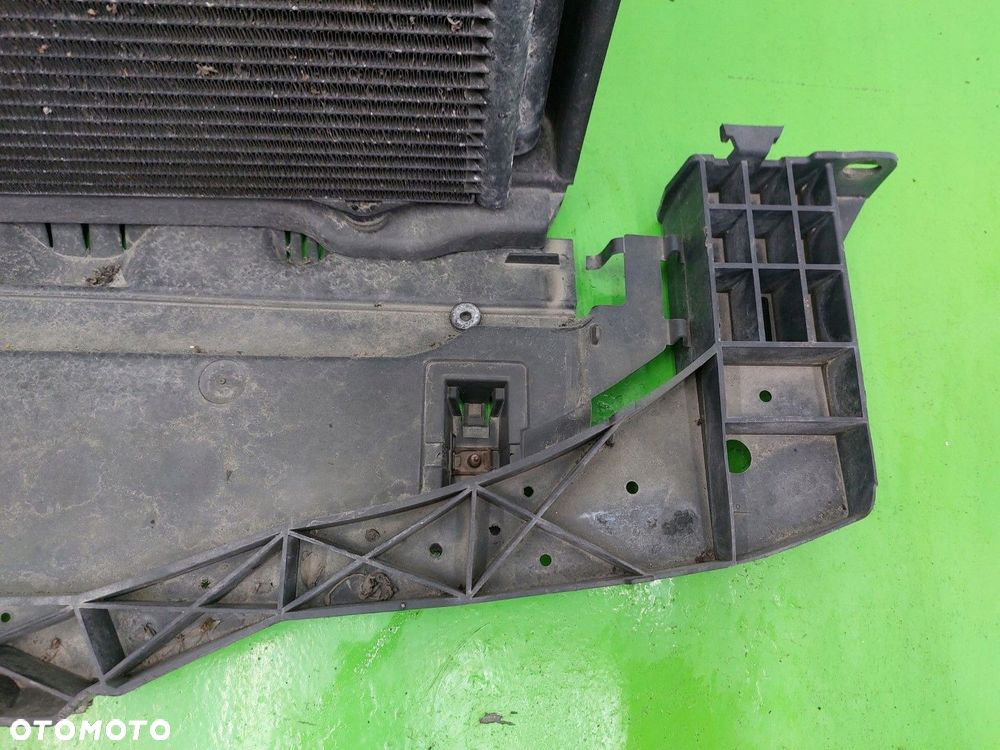 Pas przedni z chłodnicami KLIMATYZACJI WODY PEUGEOT 207 06–12 1.4 B 16V - 4