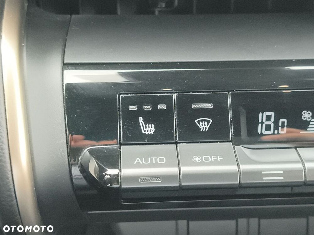 Toyota C-HR 1.8 Hybrid Executive - 27