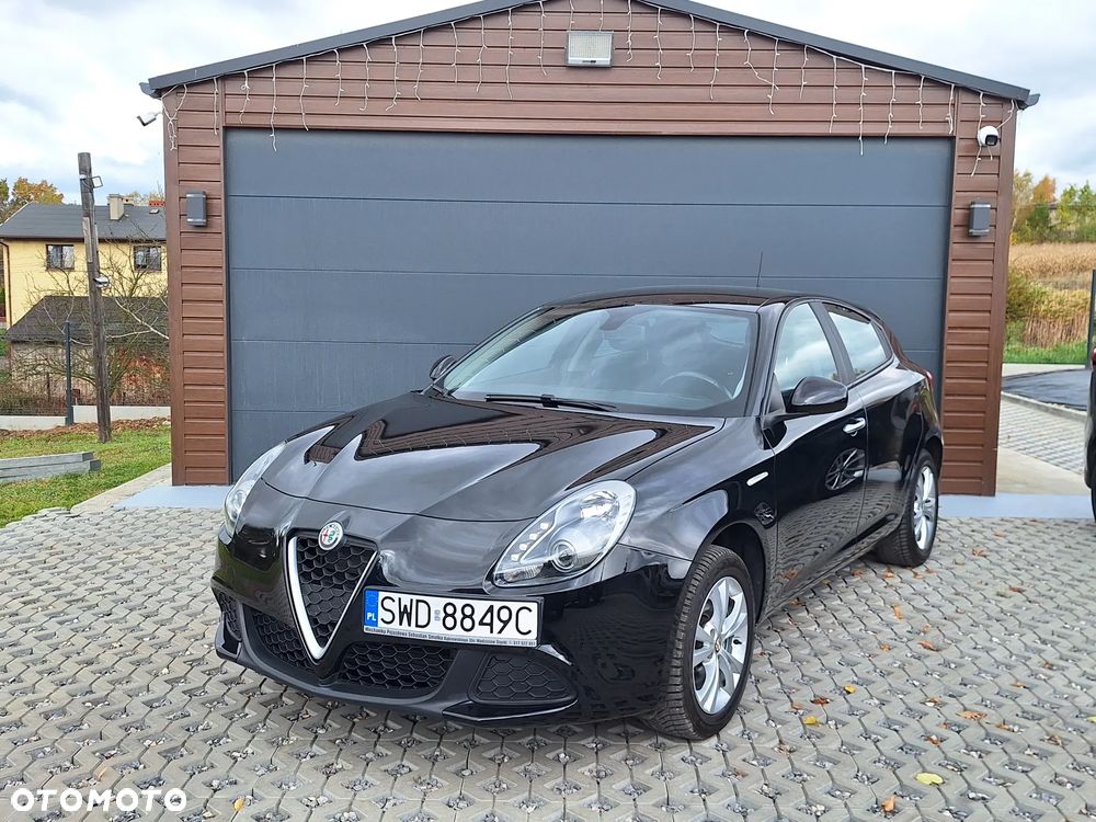 Alfa Romeo Giulietta - 1