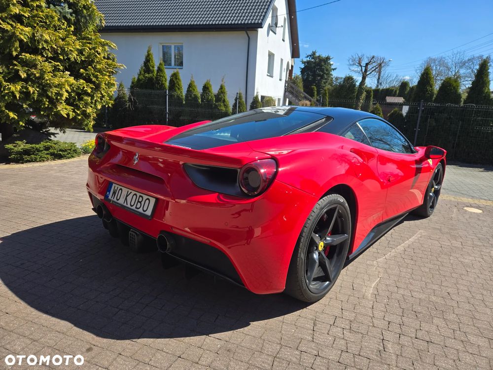 Ferrari 488 - 5
