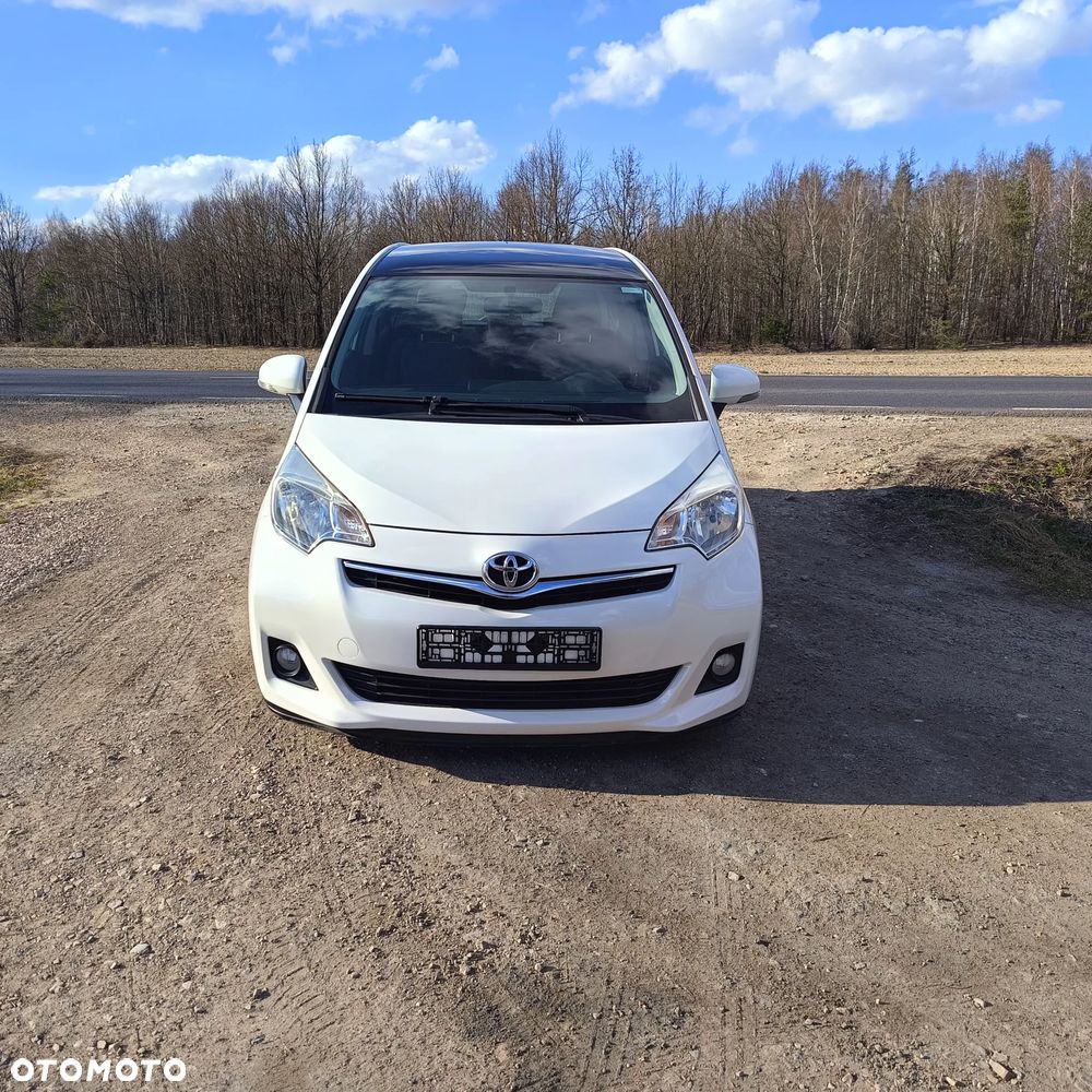 Toyota Verso S 1.4 D-4D Cool - 11