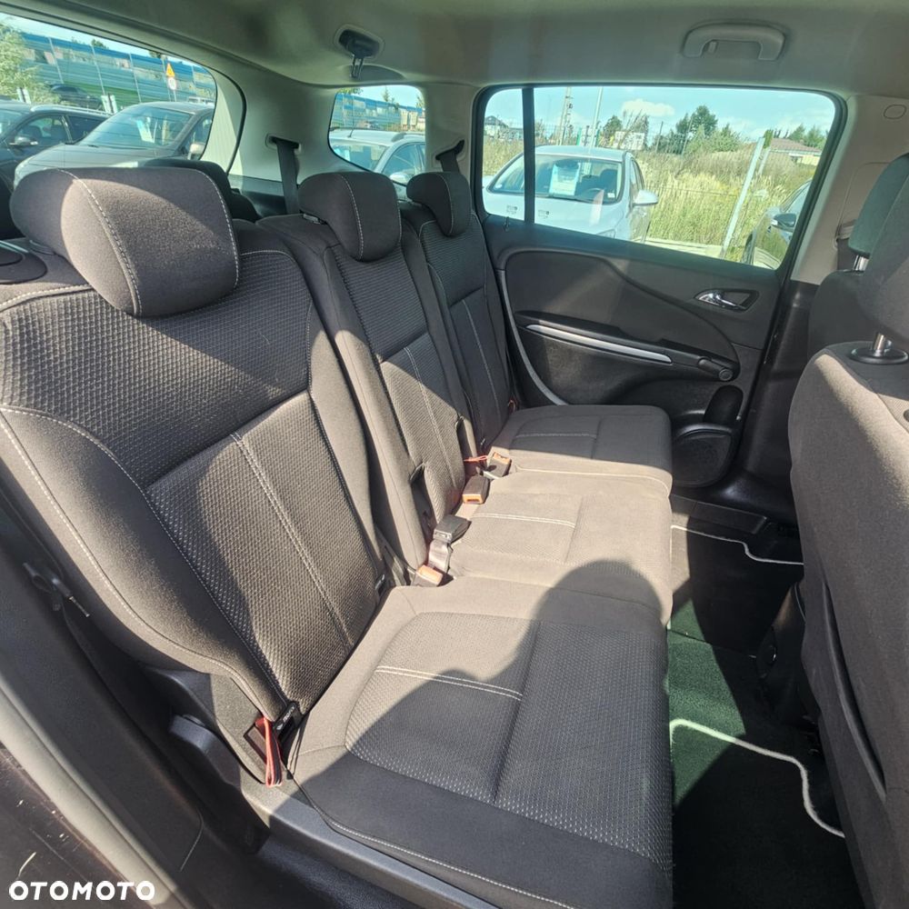 Opel Zafira - 27
