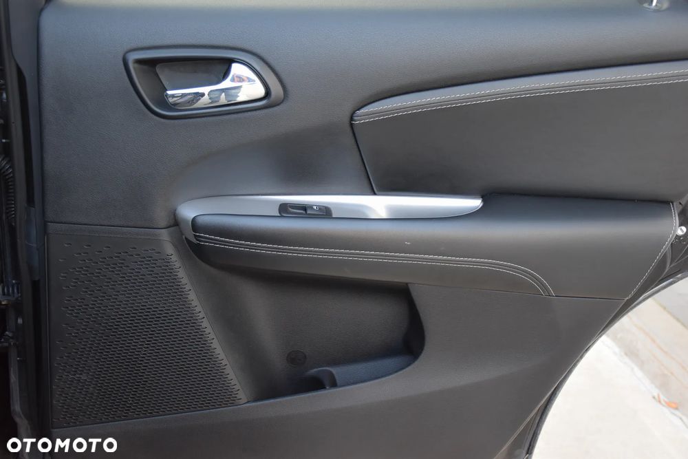 Fiat Freemont 2.0 Multijet Black Code AWD - 29