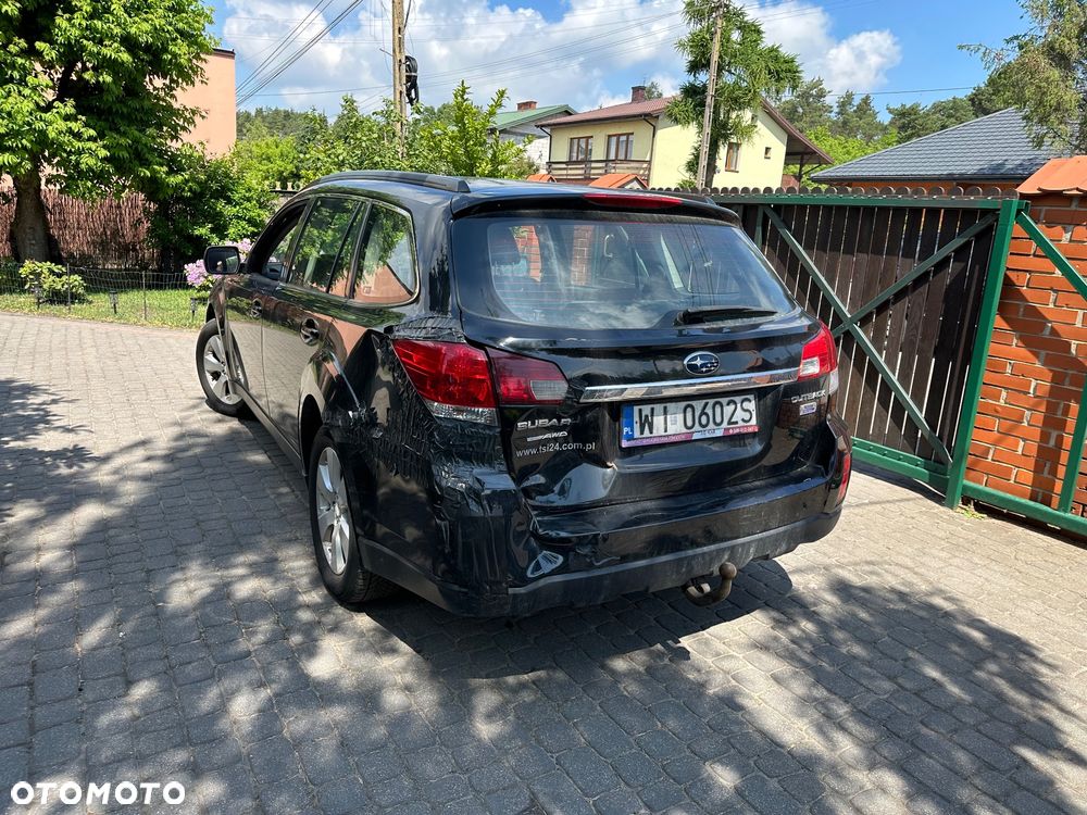 Subaru Legacy - 11