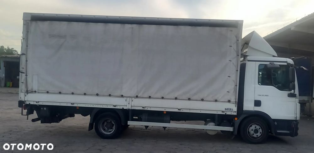 MAN TGL 12.180 4X2 BL - 11