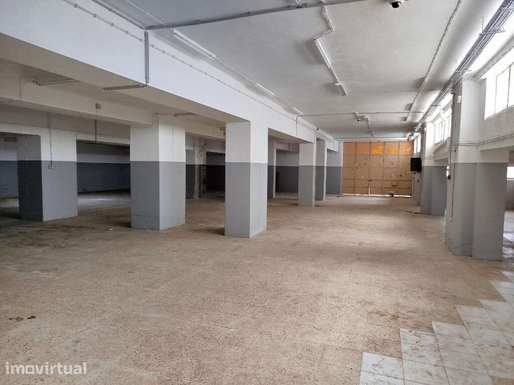 Armazém para arrendar em Paço de Arcos - Grande imagem: 4/11