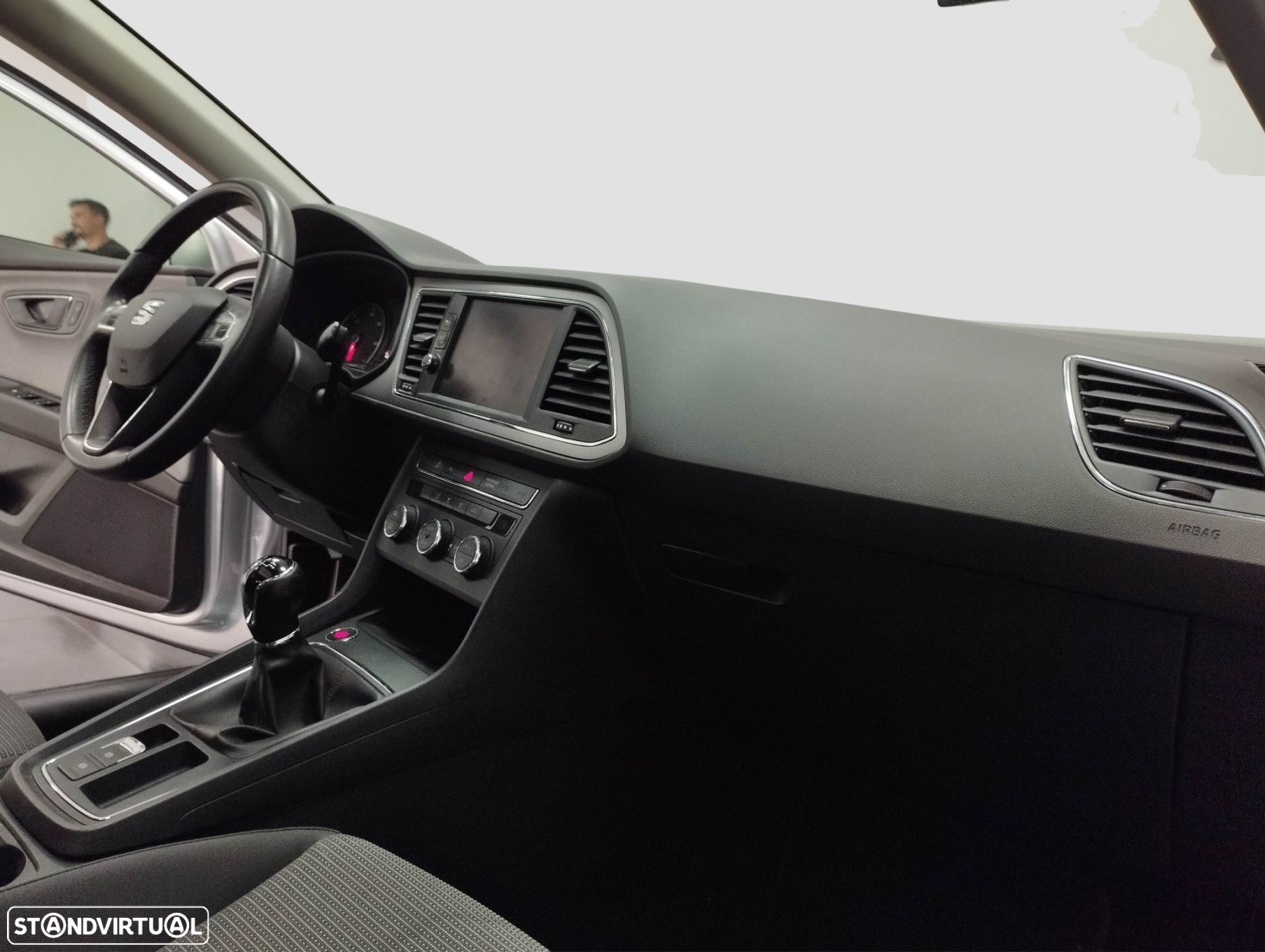 SEAT Leon ST 1.6 TDI Reference S/S - 10