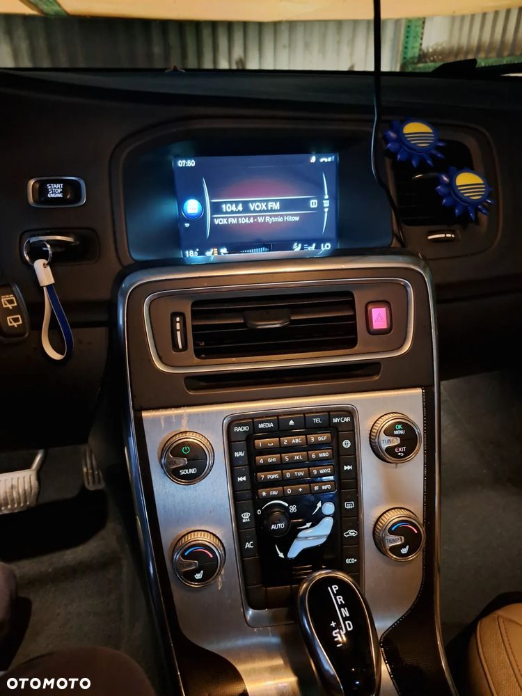 Volvo V60 D4 Drive-E Ocean Race - 12