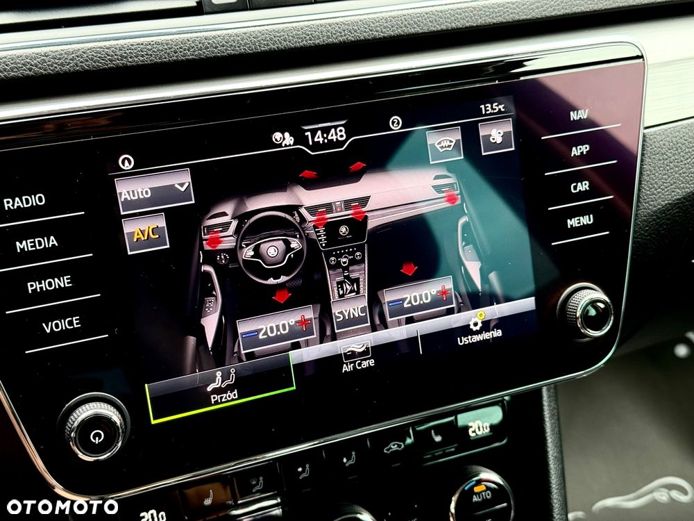 Skoda Superb 2.0 TDI DSG Premium Edition - 40