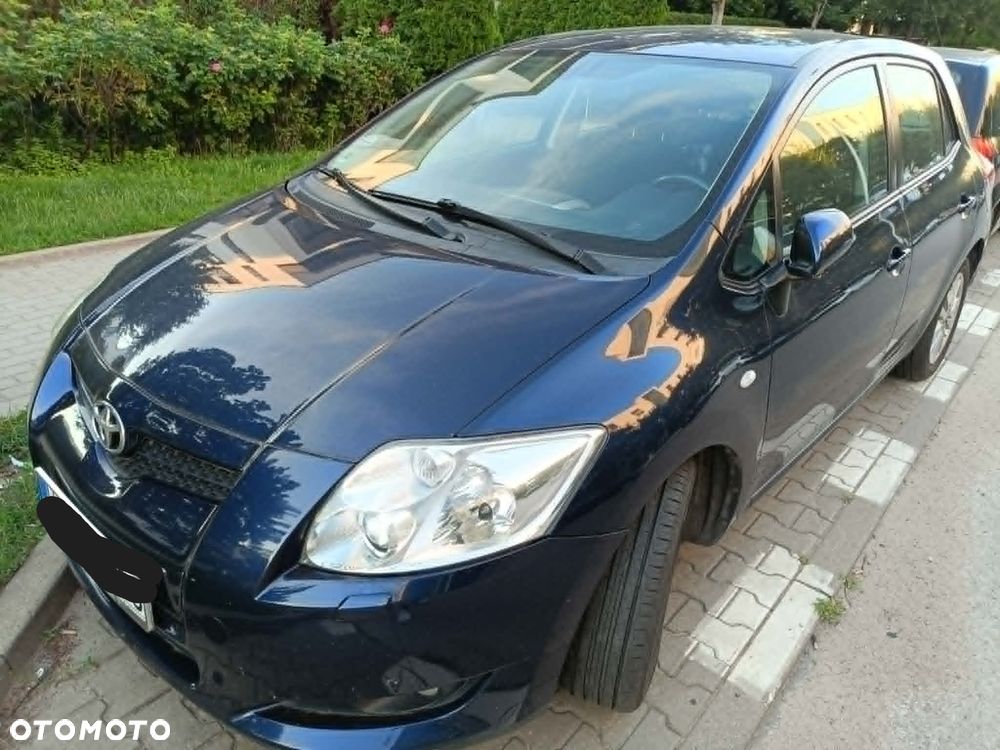 Toyota Auris 2007 photo 2