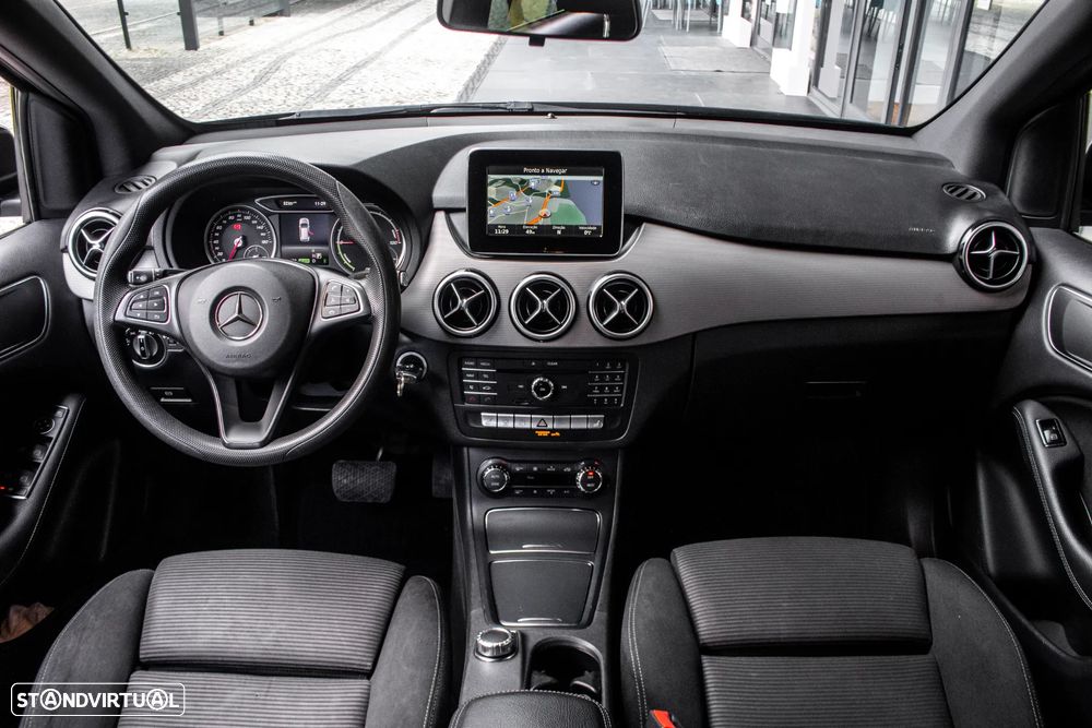 Mercedes-Benz B 250 e Electric Drive - 35