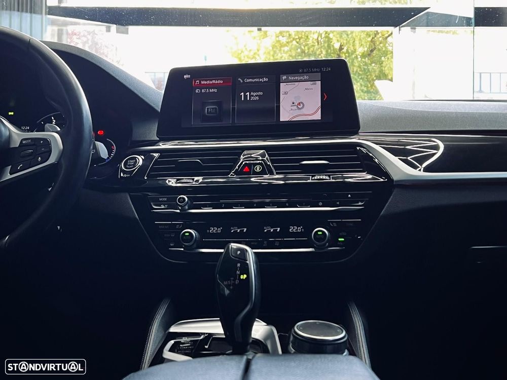 BMW 520 d Pack M Auto - 26