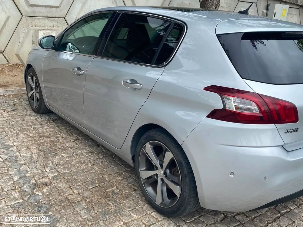Peugeot 308 1.6 e-HDi Allure J17 — fotografia 4