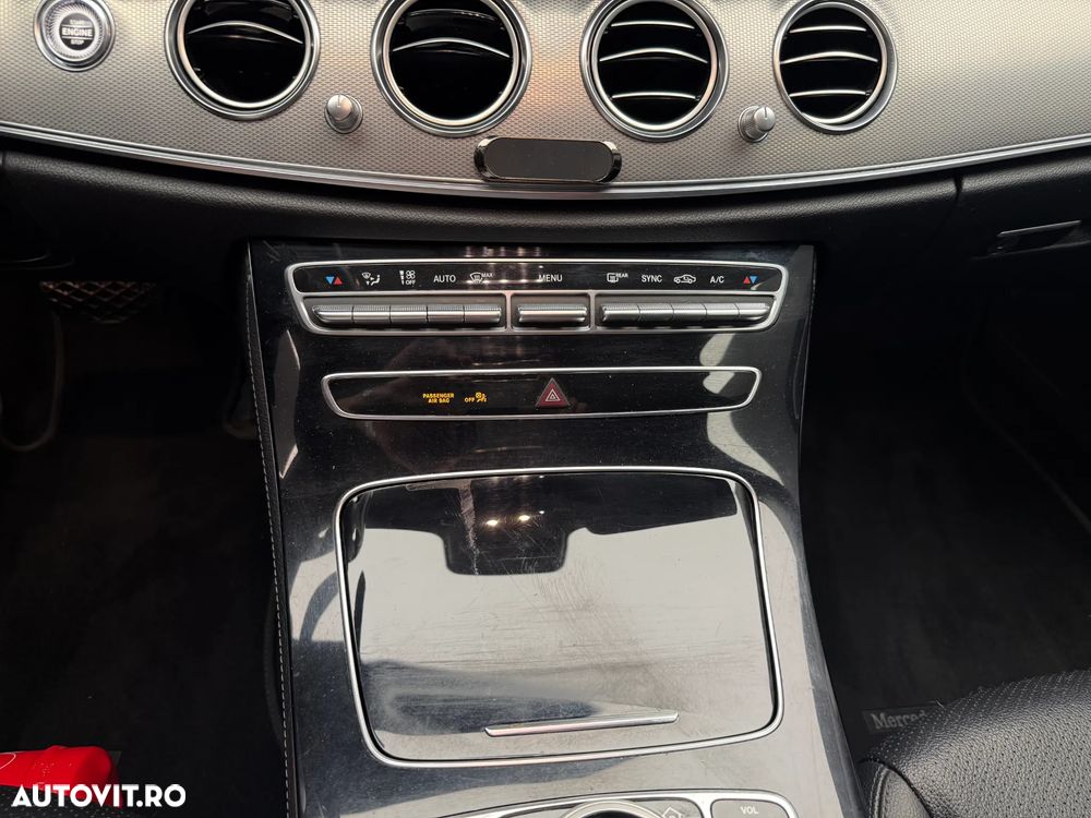 Mercedes-Benz E - 11