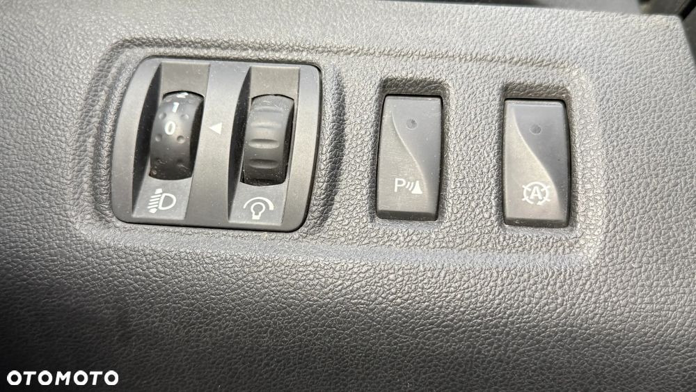 Renault Clio - 22