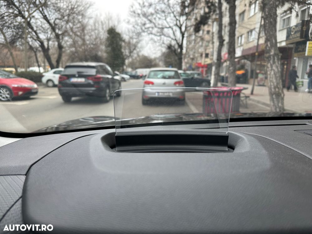 Citroën C4 BlueHDi 130 Stop&Start EAT8 SHINE - 14