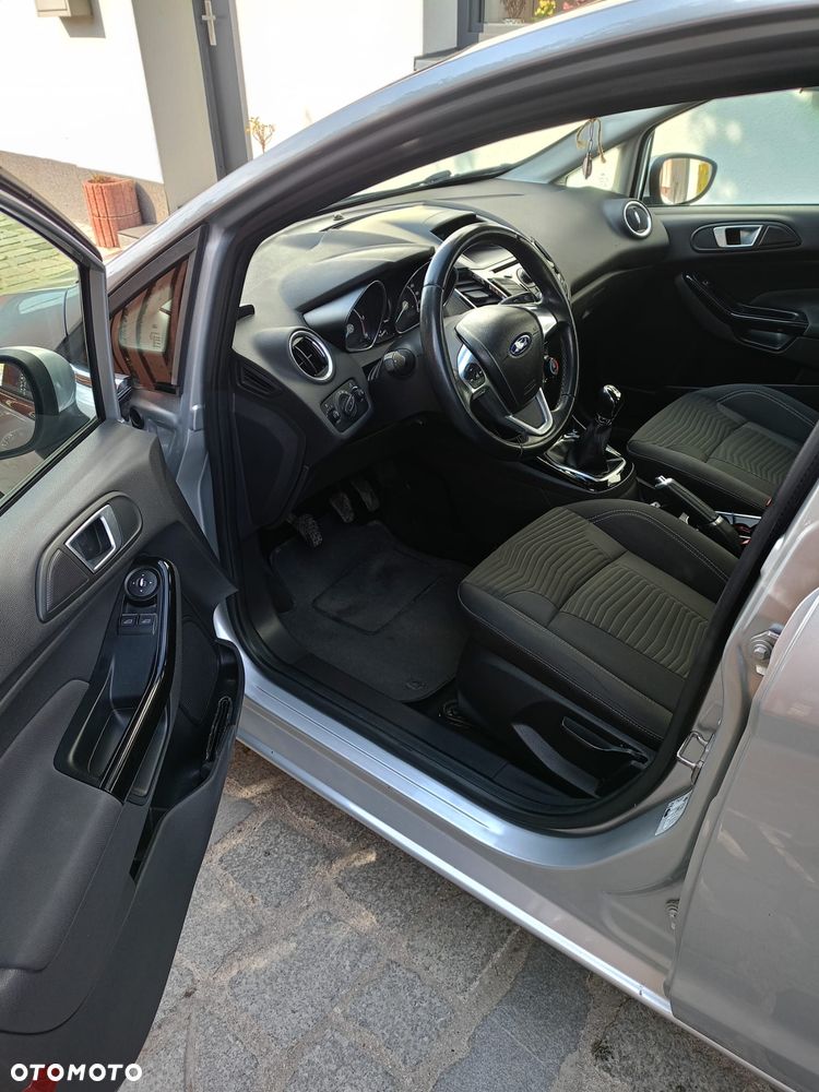 Ford Fiesta 1.5 TDCi SYNC Edition - 10